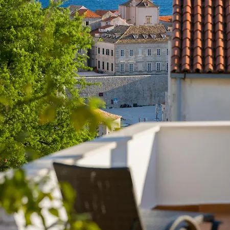 Apartment Cable Car 1